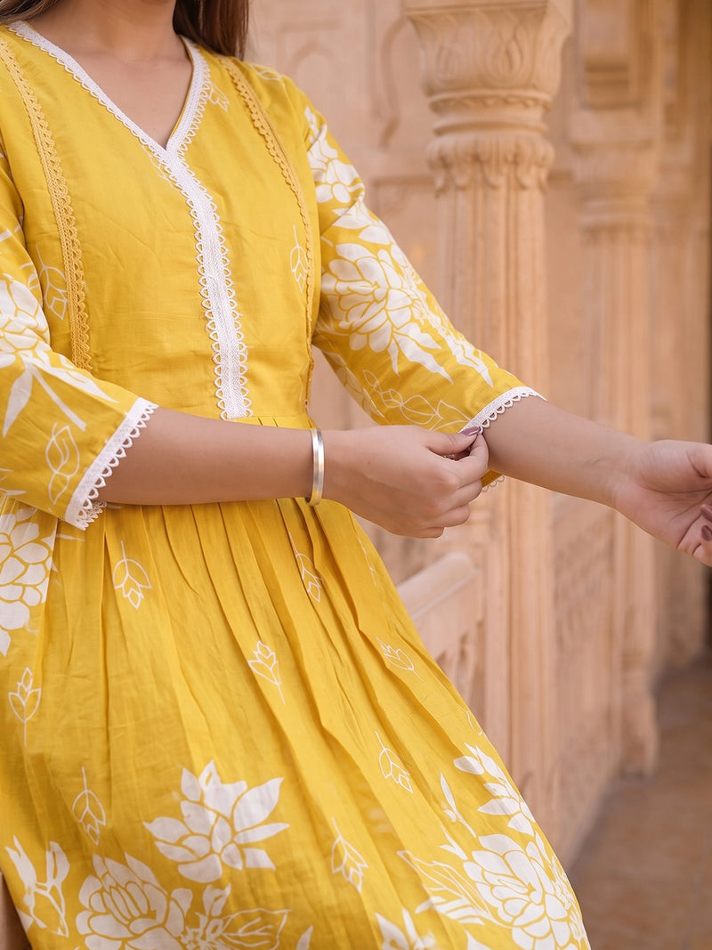 Yellow White Floral Print Cotton Maternity & Feeding-Friendly Flare Kurta Set with Dupatta