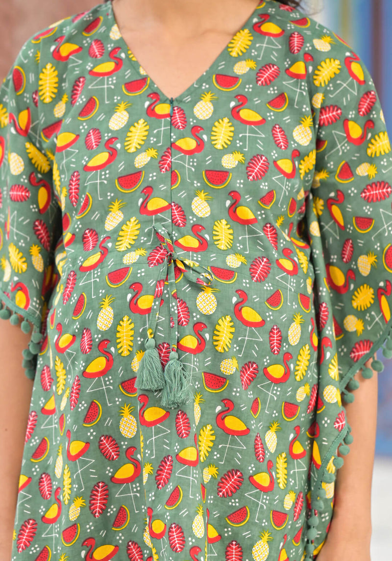 Green Multi Geometric Print Maternity Feeding-Friendly Kaftan Night Suit with Concealed Zipper