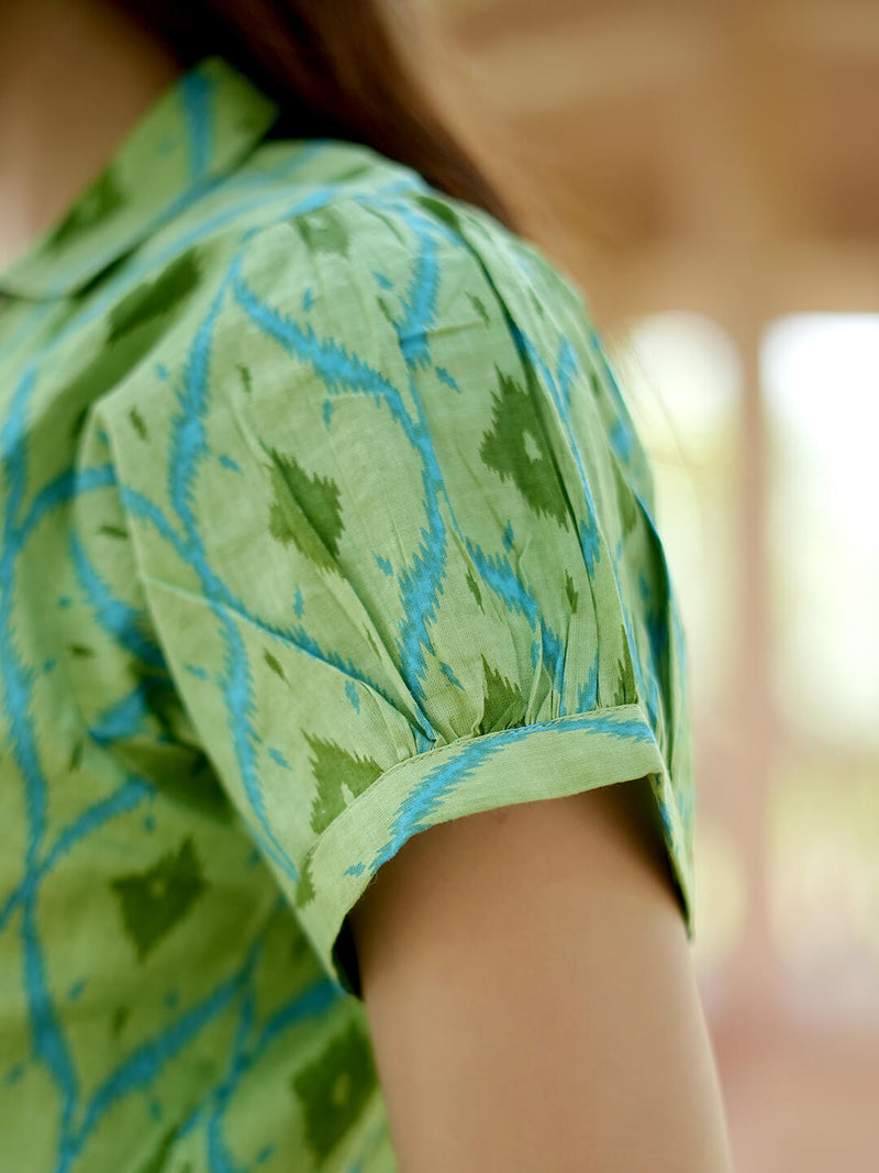 Pista Green Ikat Printed Maternity & Nursing Midi Dress with Concealed Feeding Zippers
